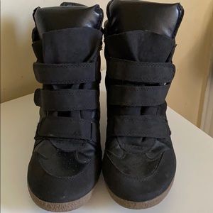 Just Fab wedged sneaker